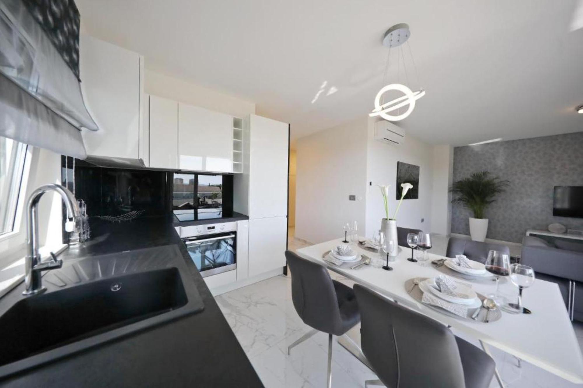 Luxury Majpruz Suites I Zadar Rum bild